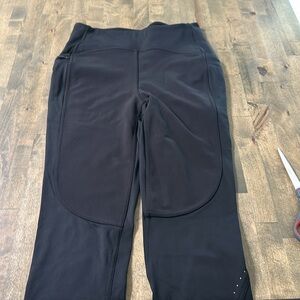 Lululemon fleece lined waterproof legging size 6